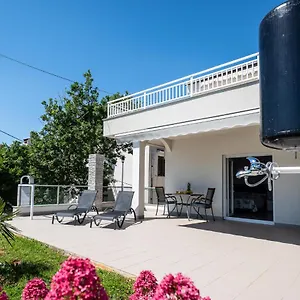 Omorfia Apartmán